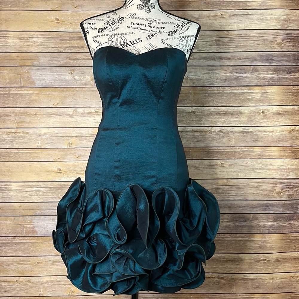 Betsy & Adam Teal Strapless Ruffled Hem Cocktail Dress